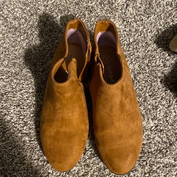 Girls boots - Picture 1 of 2